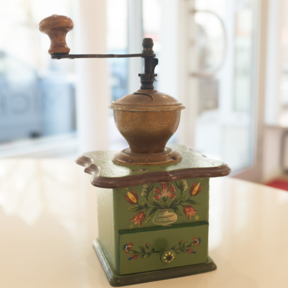 1920年代のコーヒーミル