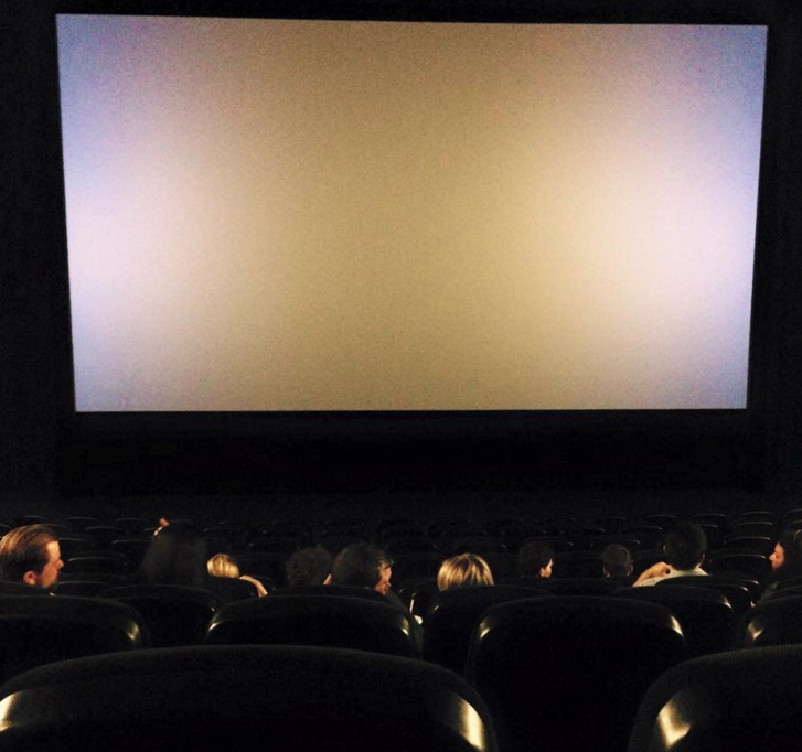 映画が始まる前のワクワク感は、子供の時もそして今も。